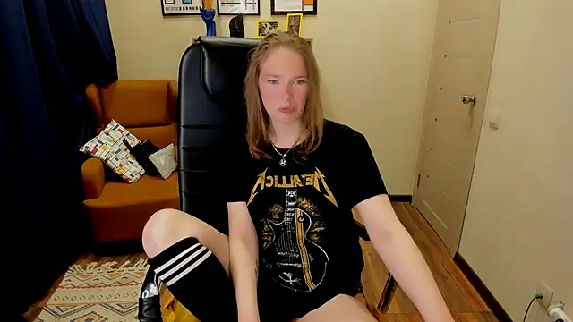 Snapshot of _fiona_Love chatting on 16, 5, 2026 fiona Love online show from 16, 5, 2026