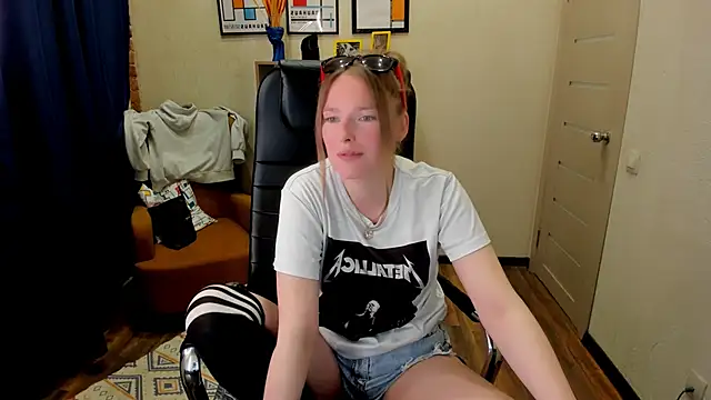 Snapshot of _fiona_Love chatting on 23, 5, 2026 fiona Love online show from 23, 5, 2026