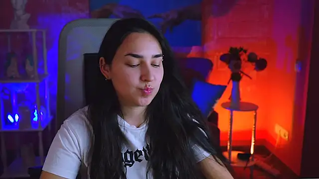 CeceliaJohnson online show from 5, 2, 2025