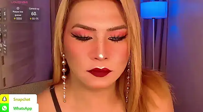 QUEEN GIAMOORE69 online show from 10, 1, 2025