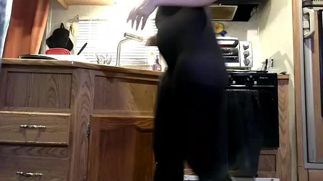 sexyinpantyhose online show from 2, 4, 2026