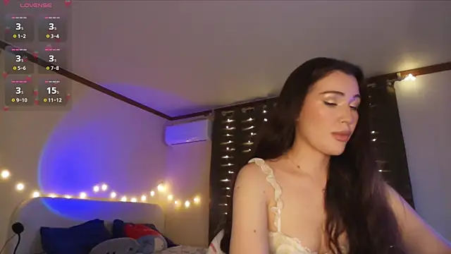 Snapshot of SoeTheReal chatting on 9, 3, 2026 SoeTheReal online show from 9, 3, 2026