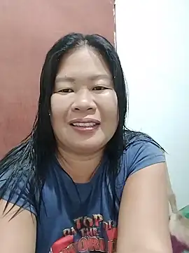 Snapshot of lickmepussy21 chatting on 4, 7, 2026 lickmepussy21 online show from 4, 7, 2026
