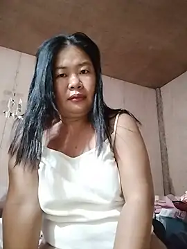 Snapshot of lickmepussy21 chatting on 5, 7, 2026 lickmepussy21 online show from 5, 7, 2026