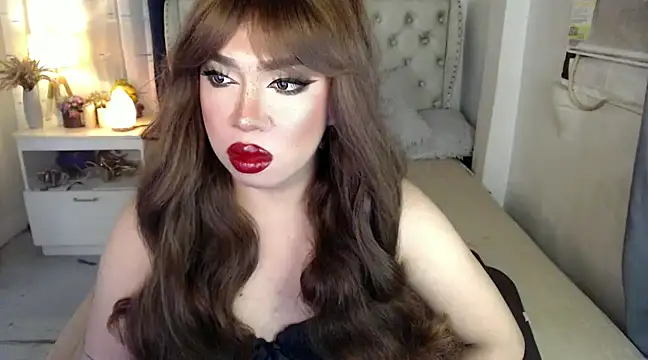 RebecaNextToYou online show from 18, 12, 2024