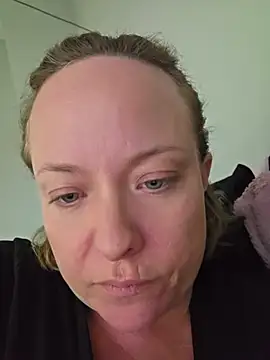 julimonroe online show from 26, 6, 2026