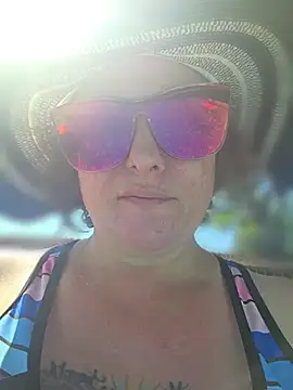 julimonroe online show from 3, 7, 2026