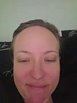 julimonroe online show from 29, 7, 2026