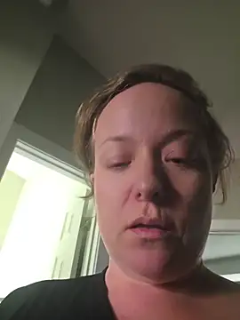 julimonroe online show from 4, 8, 2026