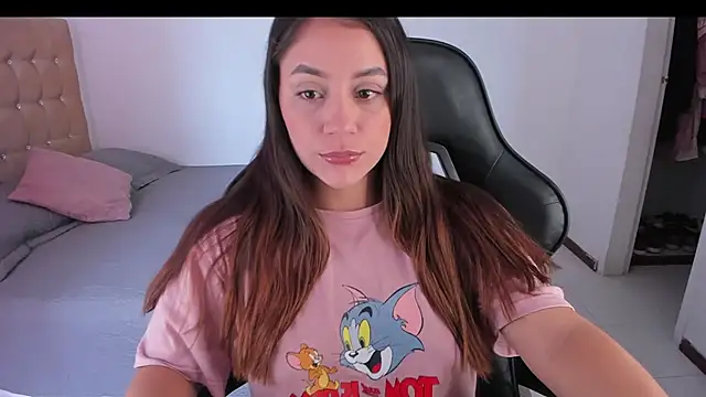 Snapshot of EmmaGrace1999 chatting on 6, 12, 2024 EmmaGrace1999 online show from 6, 12, 2024