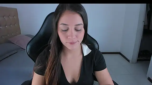 Snapshot of EmmaGrace1999 chatting on 7, 12, 2024 EmmaGrace1999 online show from 7, 12, 2024