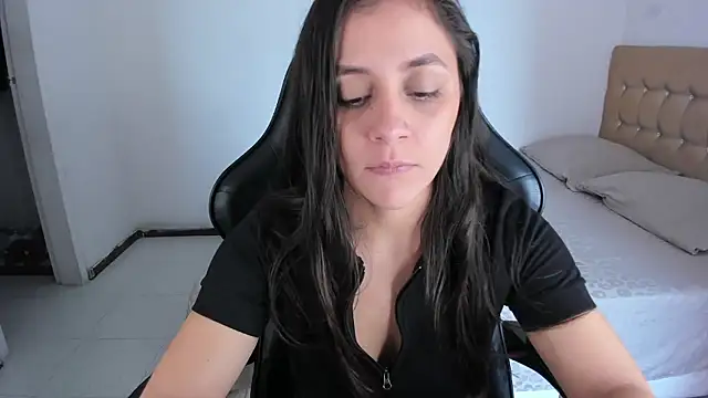 Snapshot of EmmaGrace1999 chatting on 10, 1, 2026 EmmaGrace1999 online show from 10, 1, 2026