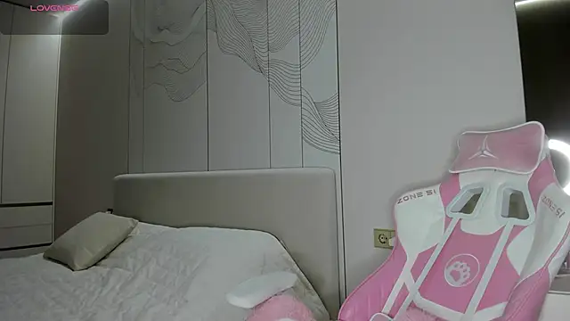 JenniferQueen11 online show from 26, 4, 2026