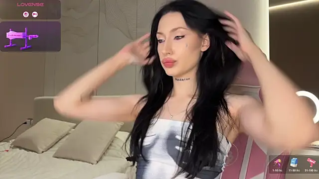 JenniferQueen11 online show from 8, 8, 2026