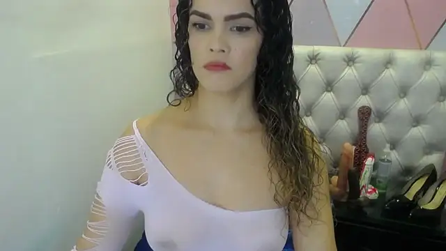 greatASS Latina online show from 27, 7, 2026