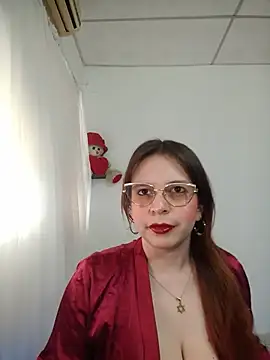 lorenitabella online show from 27, 5, 2026