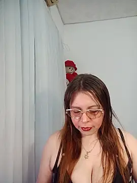 lorenitabella online show from 20, 6, 2026