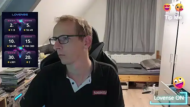 Snapshot of sexmenlion chatting on 20, 9, 2025 sexmenlion online show from 20, 9, 2025