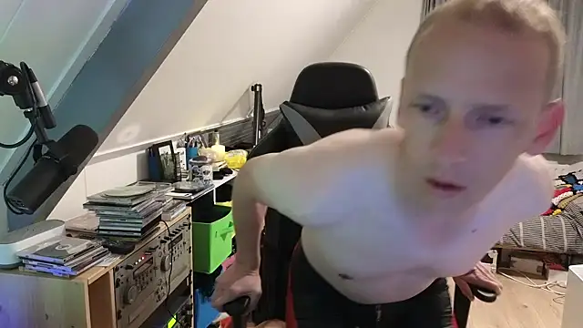 Snapshot of sexmenlion chatting on 5, 10, 2025 sexmenlion online show from 5, 10, 2025