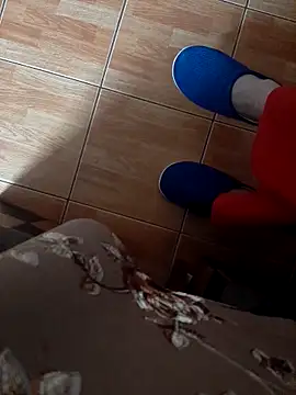 feet toes online show from 7, 11, 2025