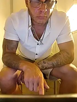Tyyson03 online show from 21, 7, 2026