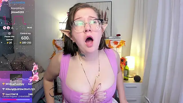 HunnyyLove online show from 28, 2, 2025