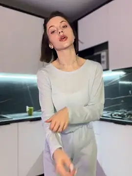 Snapshot of Camilla_Railian chatting on 22, 12, 2024 Camilla Railian online show from 22, 12, 2024