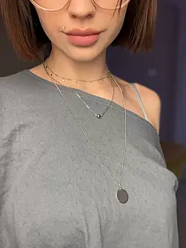 Snapshot of Camilla_Railian chatting on 3, 1, 2025 Camilla Railian online show from 3, 1, 2025