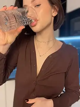 Snapshot of Camilla_Railian chatting on 4, 1, 2025 Camilla Railian online show from 4, 1, 2025