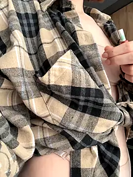 Snapshot of Camilla_Railian chatting on 28, 9, 2025 Camilla Railian online show from 28, 9, 2025