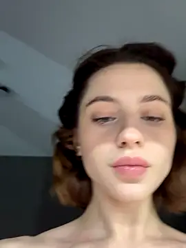 Snapshot of Camilla_Railian chatting on 2, 10, 2025 Camilla Railian online show from 2, 10, 2025