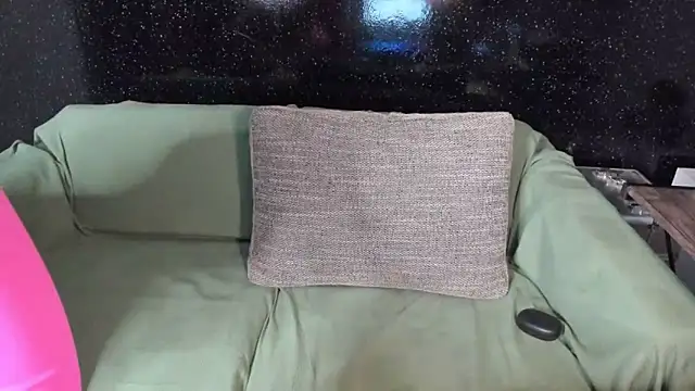 LondonBadGirl online show from 7, 3, 2025