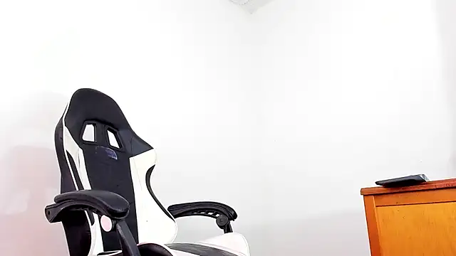 YeremiBrowm online show from 17, 2, 2025