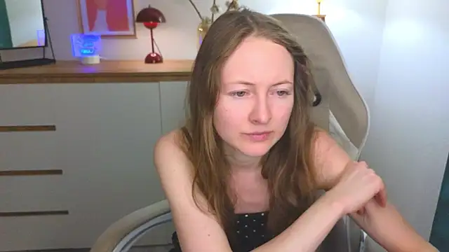 freya nilsson online show from 14, 12, 2024