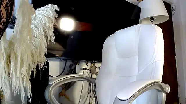 Snapshot of saraplayboy96 chatting on 24, 9, 2025 saraplayboy96 online show from 24, 9, 2025