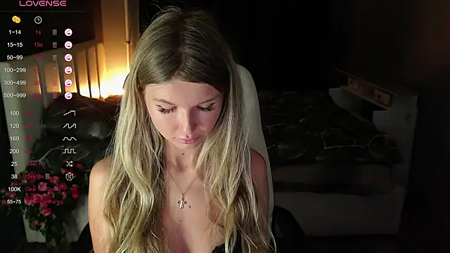 Snapshot of AngelMiaM chatting on 25, 1, 2025 AngelMiaM online show from 25, 1, 2025