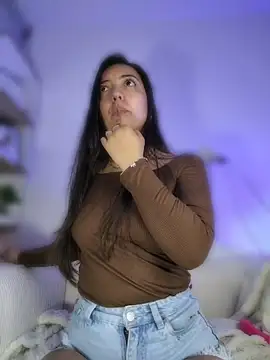 amycute  online show from 8, 5, 2026