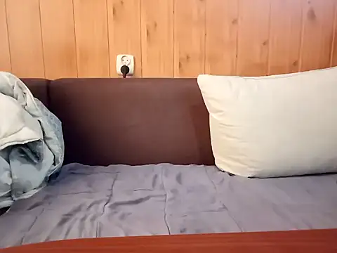 Snapshot of Konradoo chatting on 5, 10, 2025 Konradoo online show from 5, 10, 2025