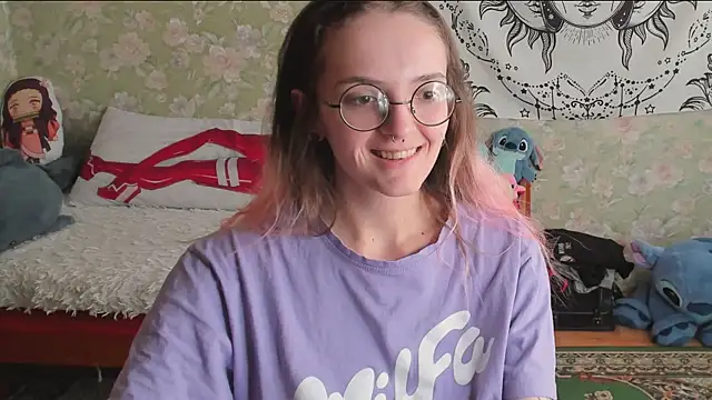 Cutie Adelia online show from 5, 5, 2026