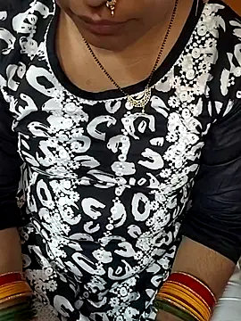 Snapshot of Diya_143 chatting on 25, 6, 2026 Diya 143 online show from 25, 6, 2026