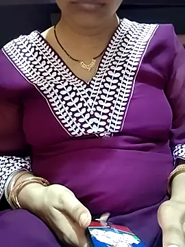 Snapshot of Diya_143 chatting on 7, 7, 2026 Diya 143 online show from 7, 7, 2026