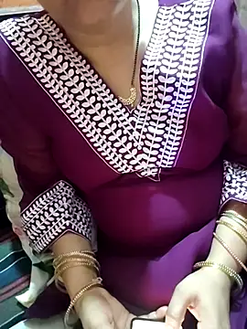 Snapshot of Diya_143 chatting on 7, 7, 2026 Diya 143 online show from 7, 7, 2026