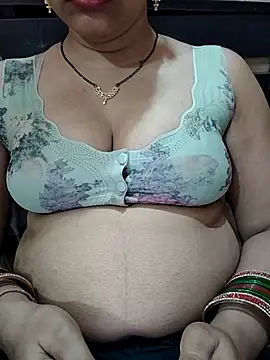 Snapshot of Diya_143 chatting on 13, 7, 2026 Diya 143 online show from 13, 7, 2026
