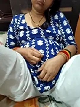 Snapshot of Diya_143 chatting on 25, 7, 2026 Diya 143 online show from 25, 7, 2026