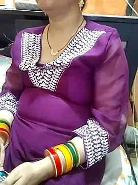 Snapshot of Diya_143 chatting on 28, 7, 2026 Diya 143 online show from 28, 7, 2026