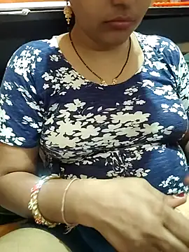 Snapshot of Diya_143 chatting on 30, 7, 2026 Diya 143 online show from 30, 7, 2026