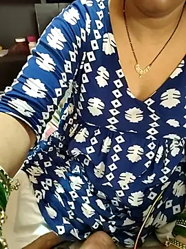 Snapshot of Diya_143 chatting on 3, 8, 2026 Diya 143 online show from 3, 8, 2026