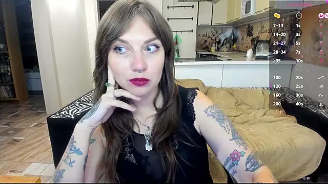 StacyTigerr online show from 15, 10, 2025