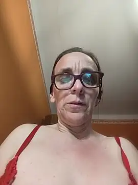 Dettybitch40 online show from 29, 4, 2026