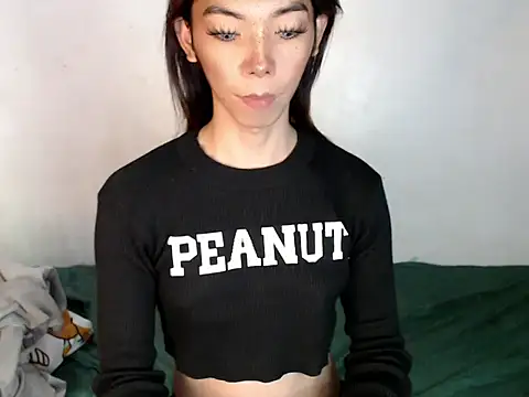 Snapshot of perly_169 chatting on 8, 12, 2024 perly 169 online show from 8, 12, 2024